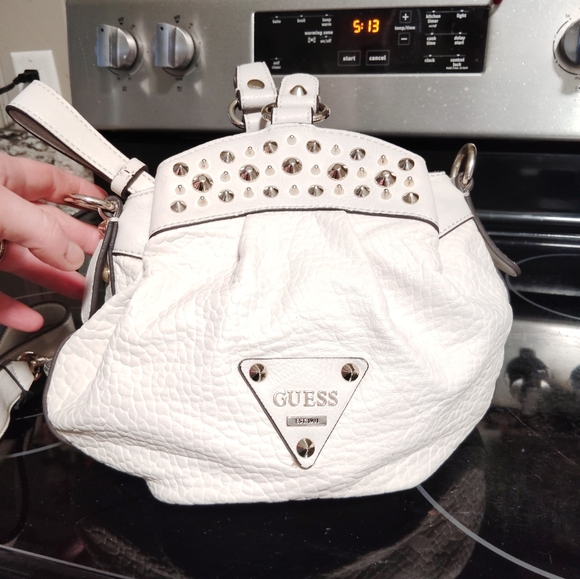 Guess purse - Picture 8 of 12